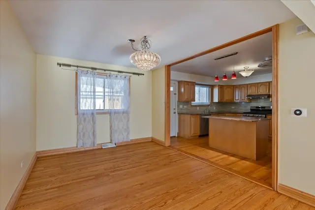 $625,000 | 7910 Churchill Street, Morton Grove, IL 60053