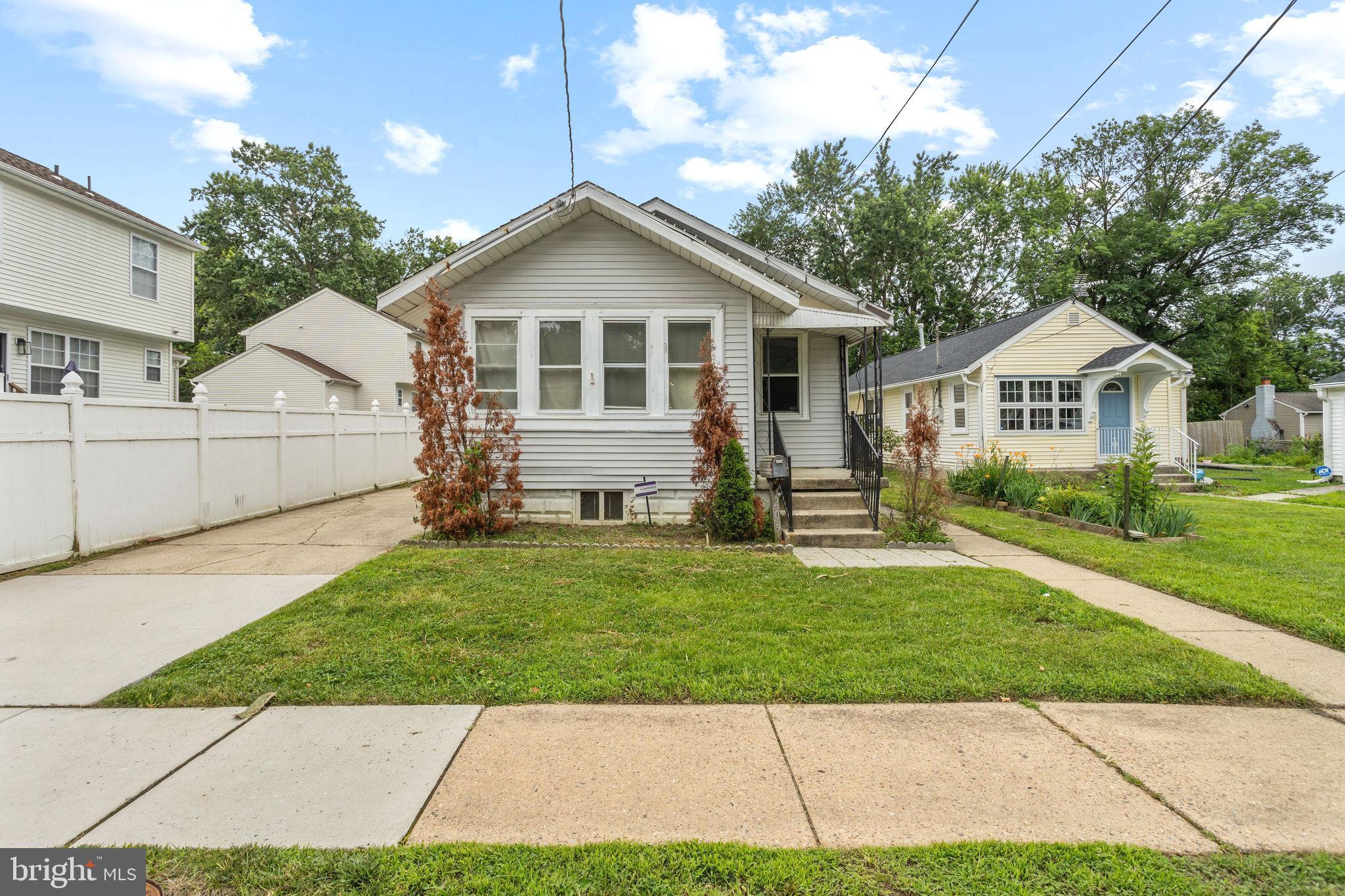 205 West Evergreen Ave