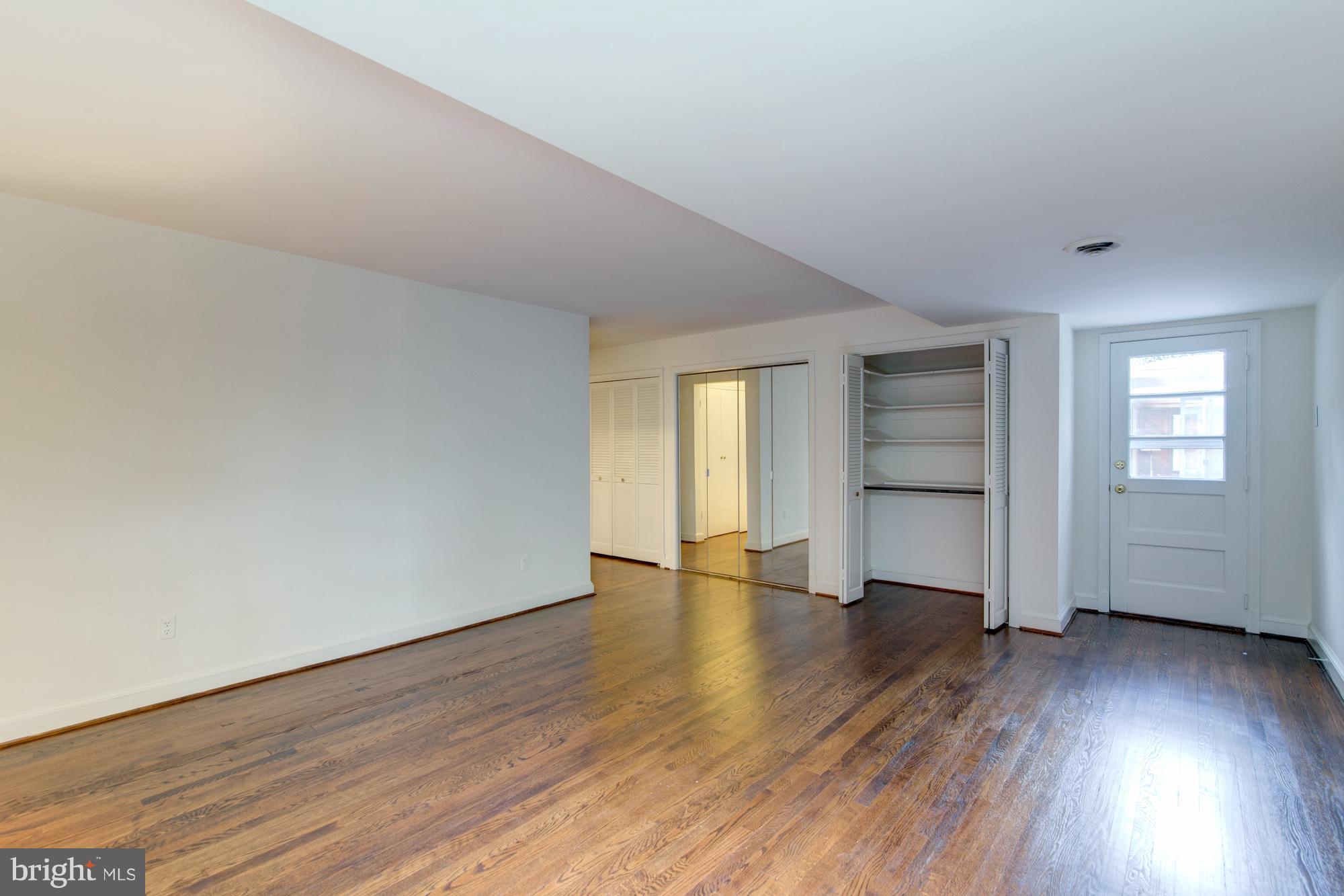 8117 Rayburn Road Bethesda, MD 20817 - Photo 14 of 30 Bedroom (Master)