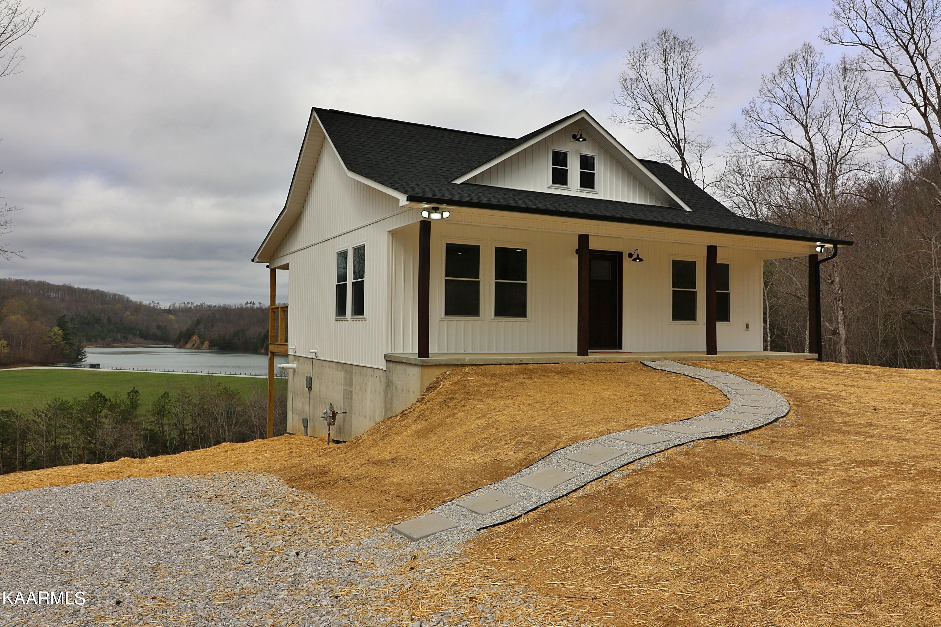 463 Evelyn Private Road Huntsville, TN 37756 - Photo 1 of 43 094A3106