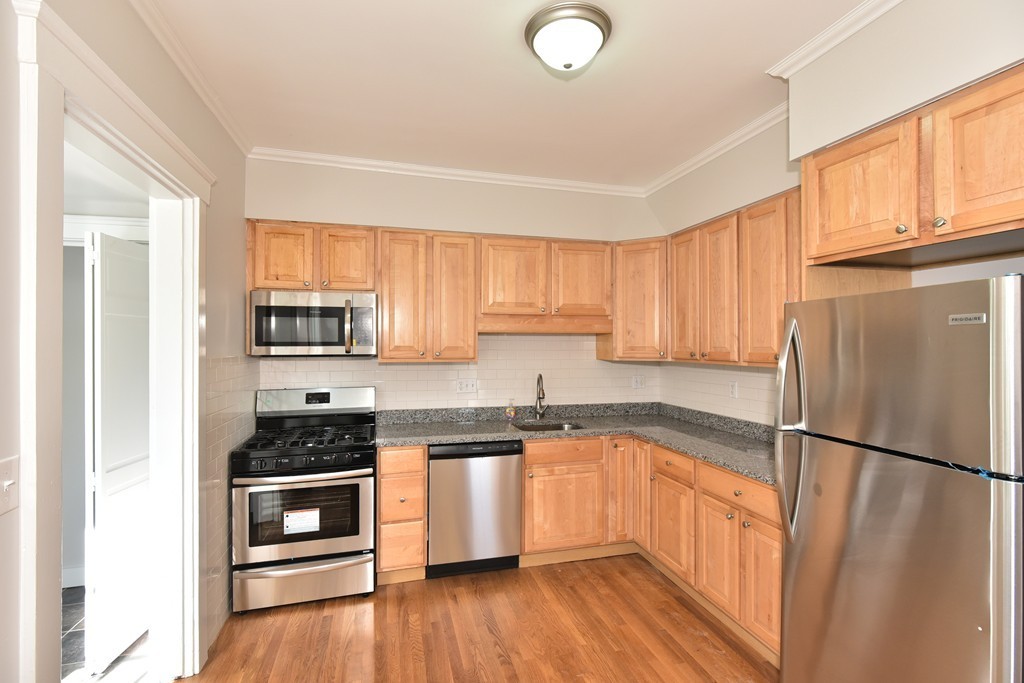 25 Bates Road, Unit 25 Framingham, MA 01702 - Photo 3 of 29 Gallery Image 3