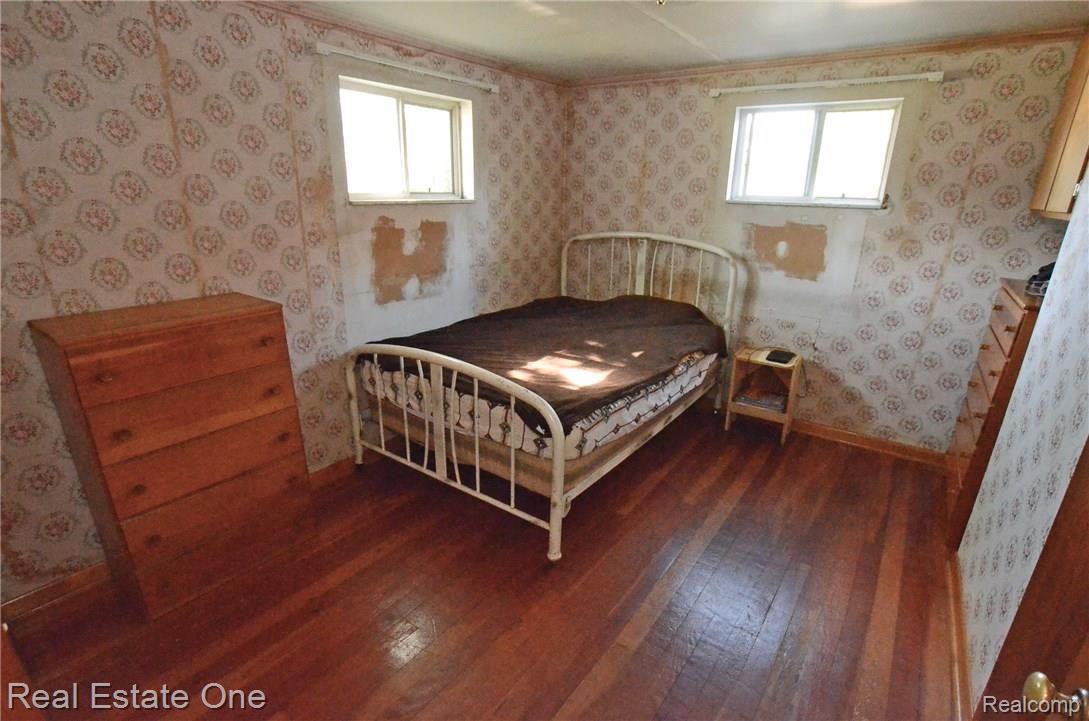 3851 Dearborn Avenue Rochester, MI 48309 - Photo 6 of 12 Bedroom 1 - Main Level.jpg