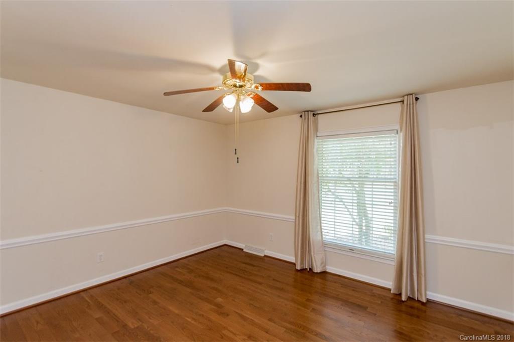 7105 Hopeton Road Charlotte, NC 28210 - Photo 10 of 21 Gallery Image 10