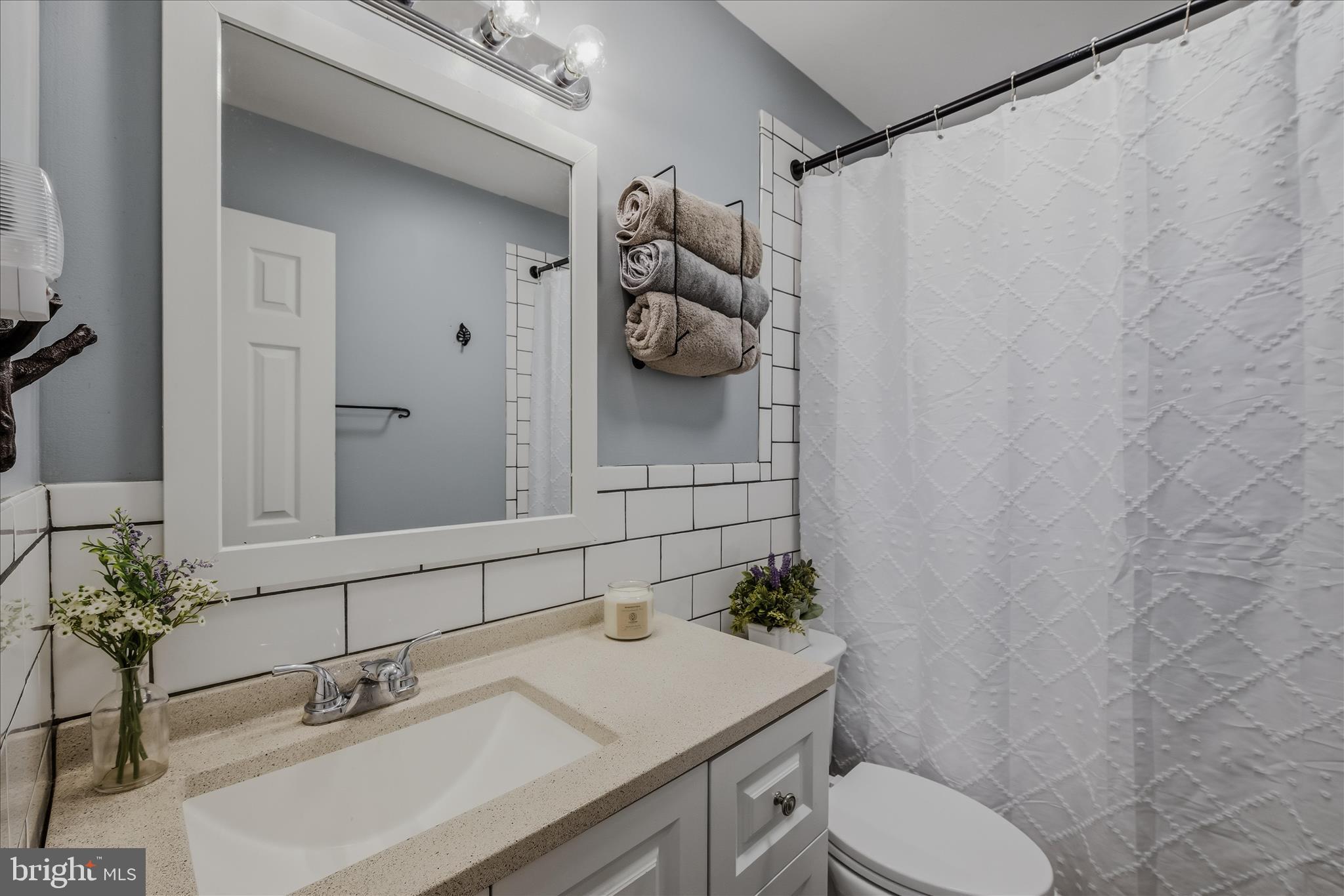 6717 Middle Road Middletown, VA 22645 - Photo 25 of 58 Bathroom