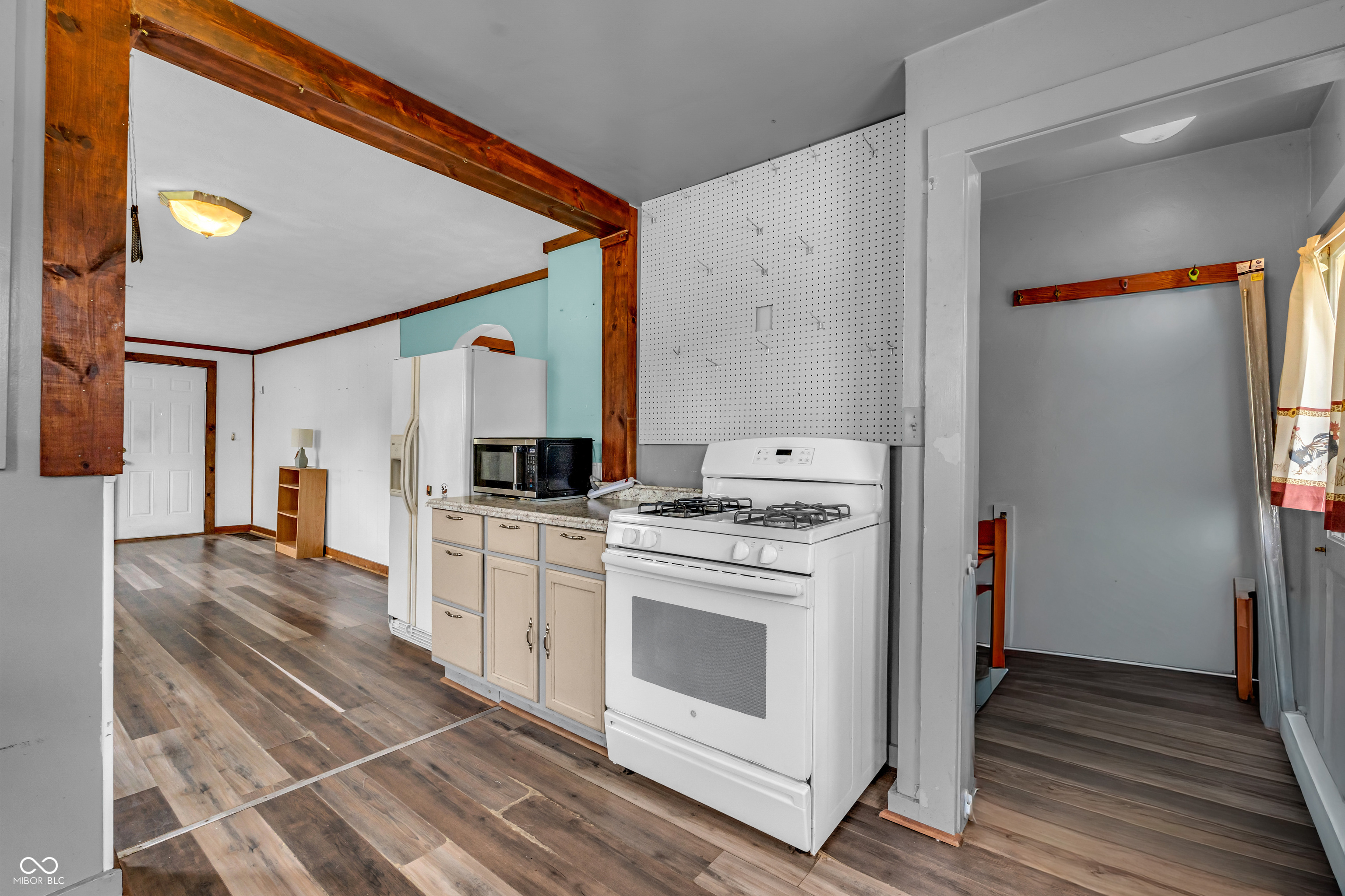 2816 16th Street Columbus, IN 47201 - Photo 7 of 21