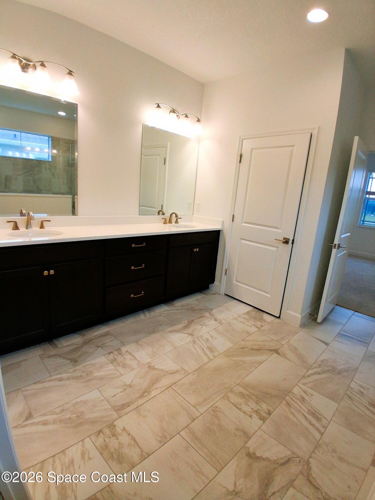 9292 Machin Place Melbourne, FL 32940 - Photo 13 of 41 20260115_100135