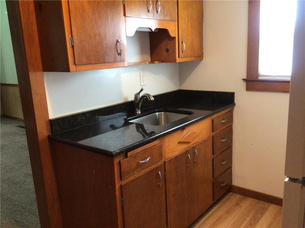435 Wilson Street Sharon, PA 16146 - Photo 7 of 26