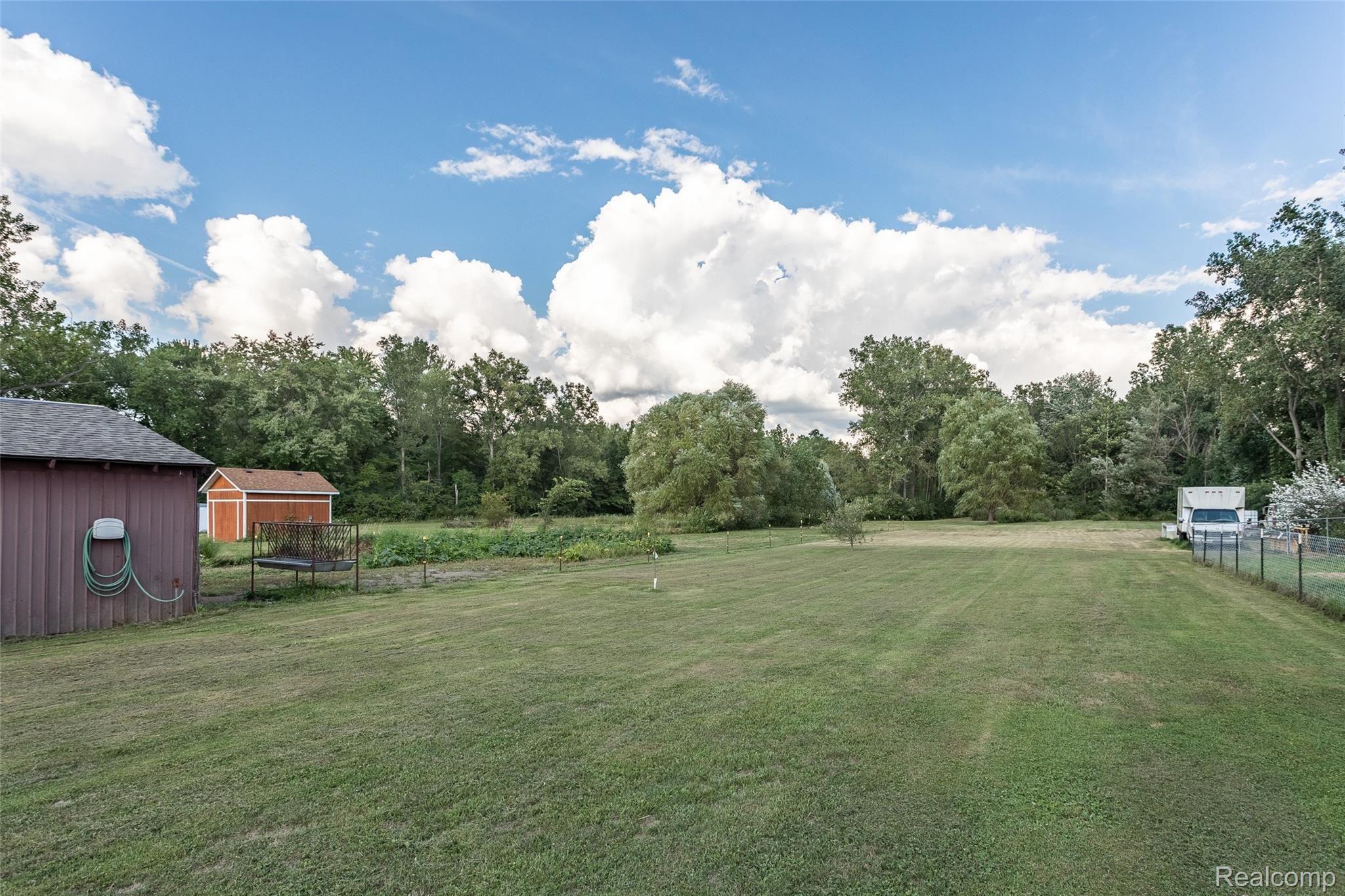 22675 Waltz Road New Boston, MI 48164 - Photo 39 of 48 244A1046-HDR.jpg