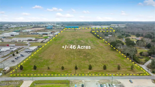 $1,600,000 | 1050 Smede Highway, Broussard, LA 70518