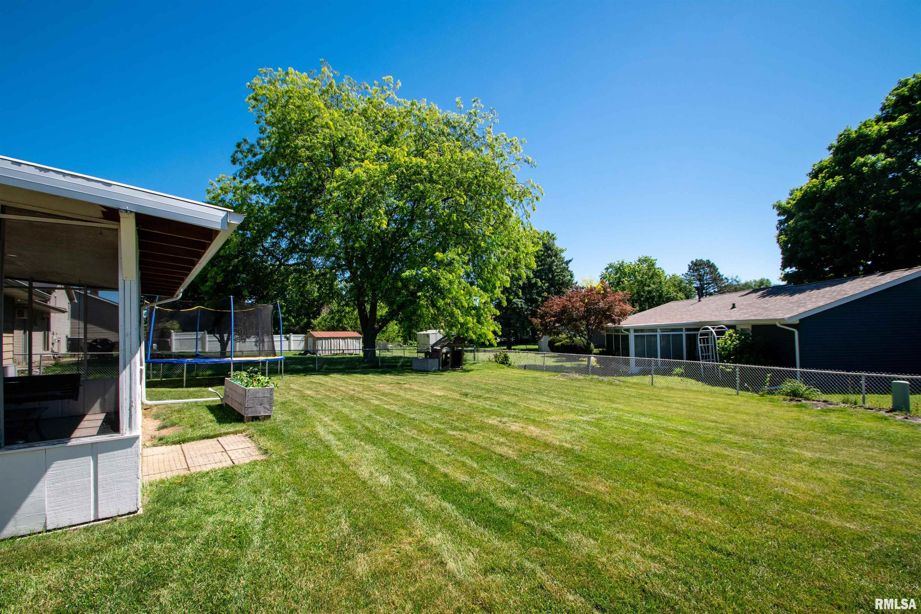 415 Ridgecrest Drive Washington, IL 61571 - Photo 29 of 32