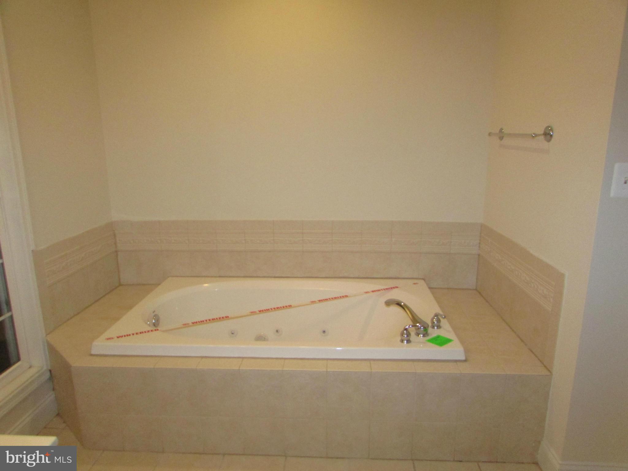 2540 Albert Rill Road Westminster, MD 21157 - Photo 15 of 30 Bath (Master) Soaking Tub