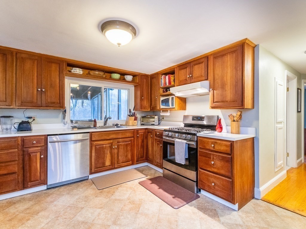 6 Kimloch Road Littleton, MA 01460 - Photo 14 of 40 Gallery Image 14