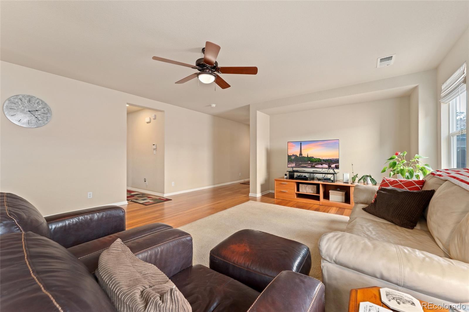 5526 Lewiston Street Denver, CO 80239 - Photo 9 of 25