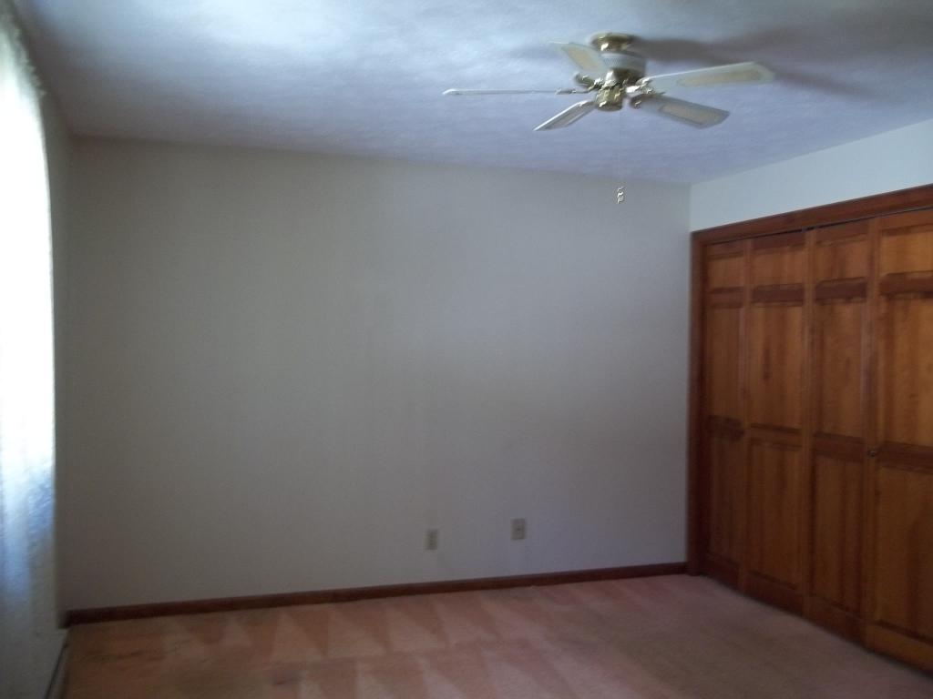 174 Whitehall Road Hooksett, NH 03106 - Photo 13 of 22