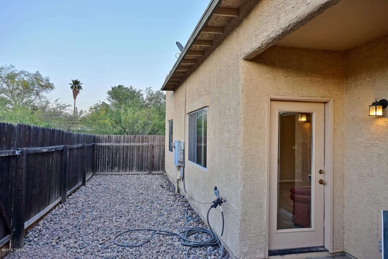 3534 South Mission Road, Unit 4 Tucson, AZ 85713 - Photo 6 of 26