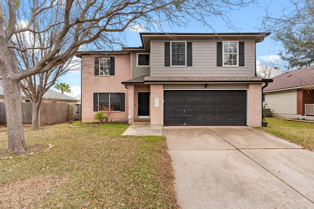 $2,100 | 321 Nicole Way, Bastrop, TX 78602