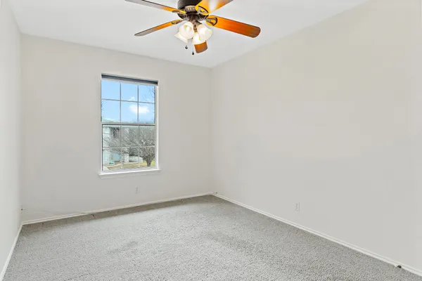 $2,100 | 321 Nicole Way, Bastrop, TX 78602