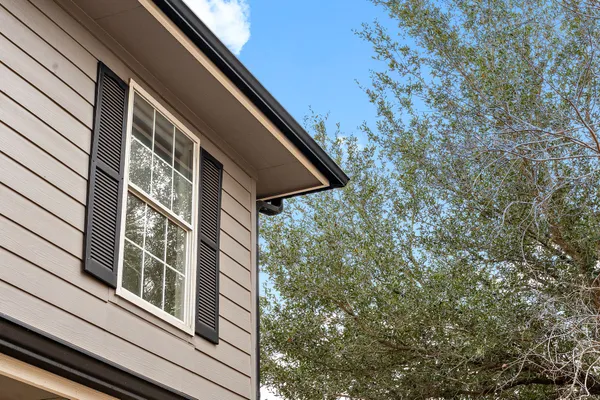 $2,100 | 321 Nicole Way, Bastrop, TX 78602