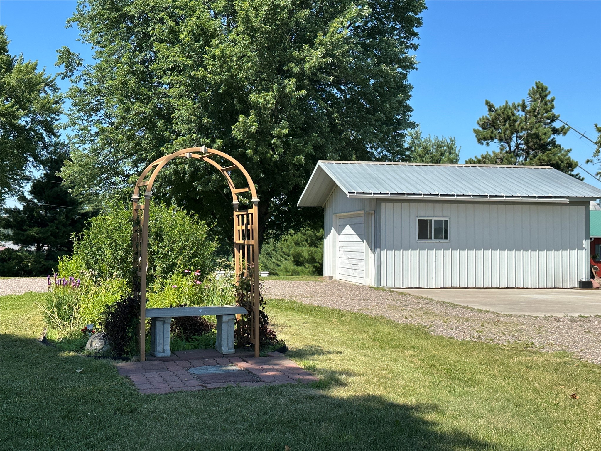 E910 Cedar Road Eau Claire, WI 54701 - Photo 36 of 41 Gallery Image 36