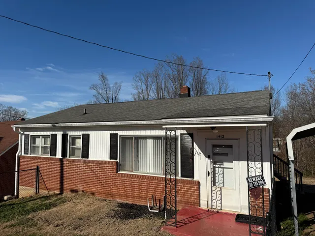 $89,900 | 1412 Hillcrest Avenue, Martinsville, VA 24112