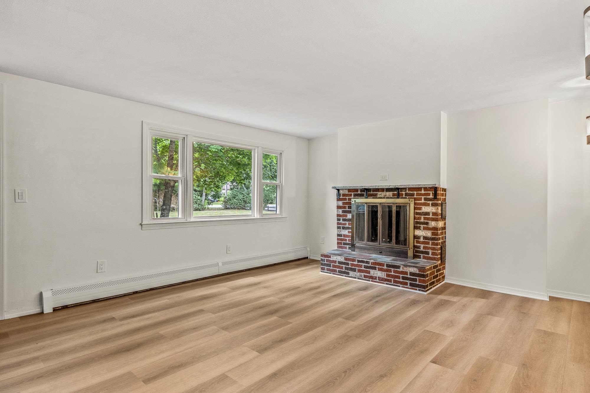284 Eastern Avenue Rochester, NH 03867 - Photo 12 of 56 Gallery Image 12