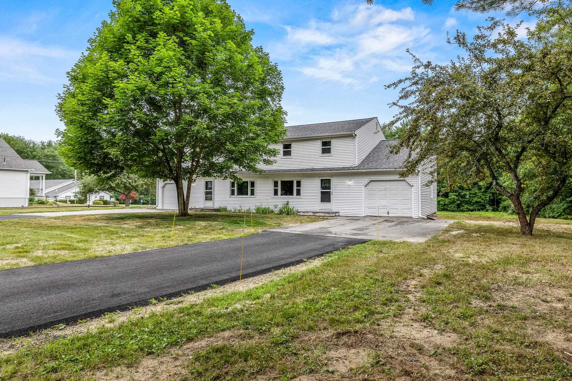 284 Eastern Avenue Rochester, NH 03867 - Photo 3 of 56 Gallery Image 3