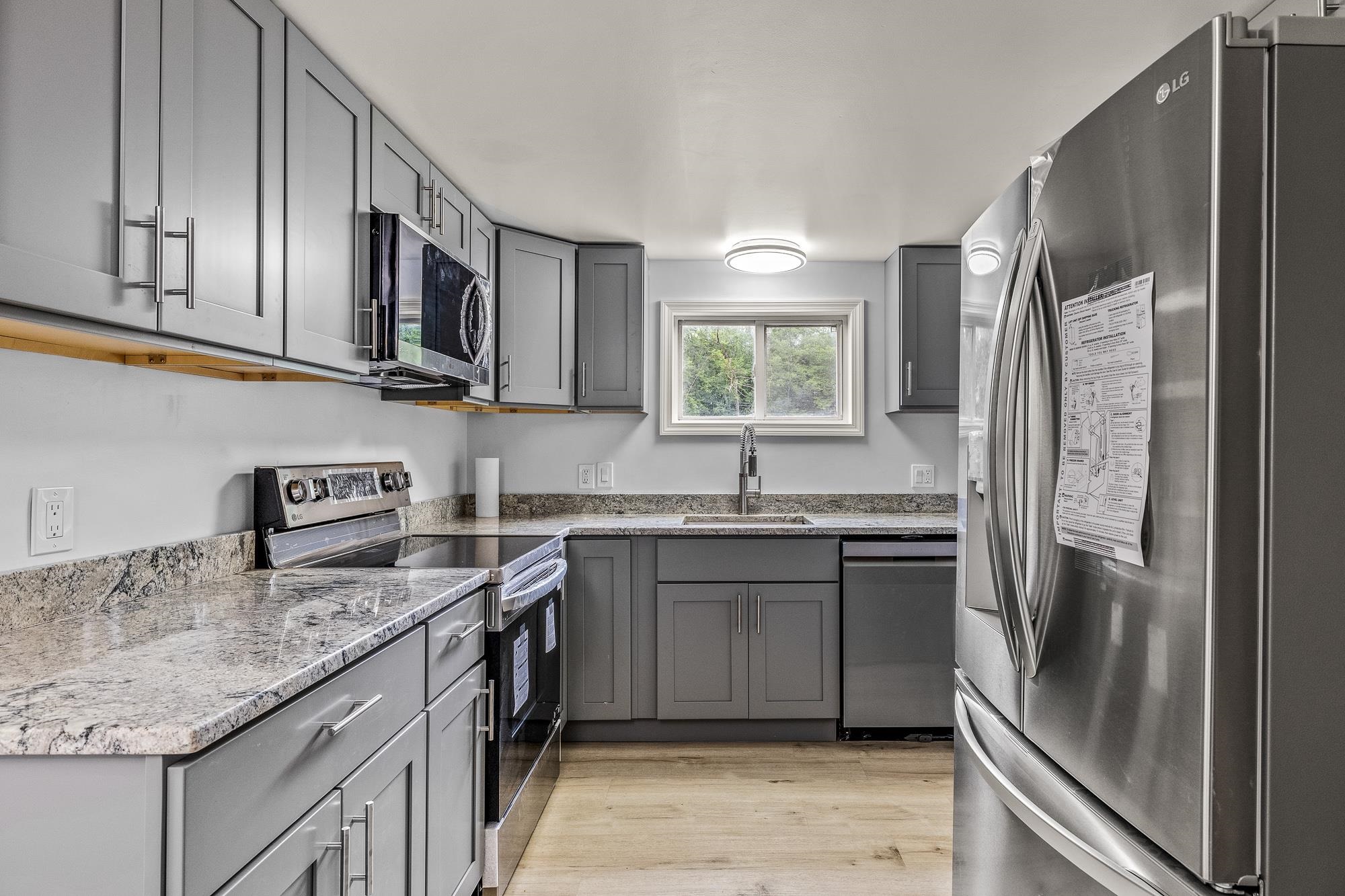 284 Eastern Avenue Rochester, NH 03867 - Photo 7 of 56 Gallery Image 7