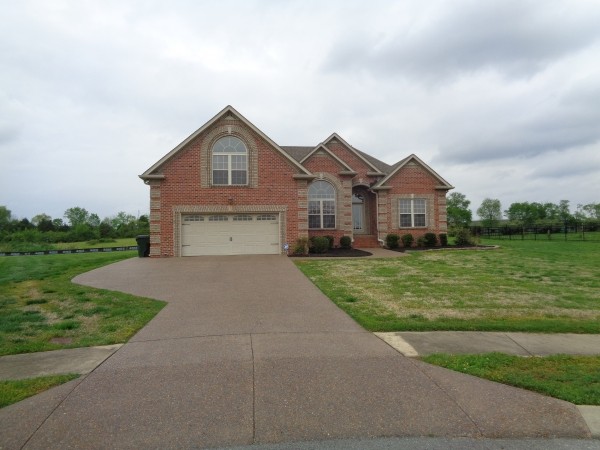 444 Quarry Road Gallatin, TN 37066 - Photo 2 of 23 Gallery Image 2