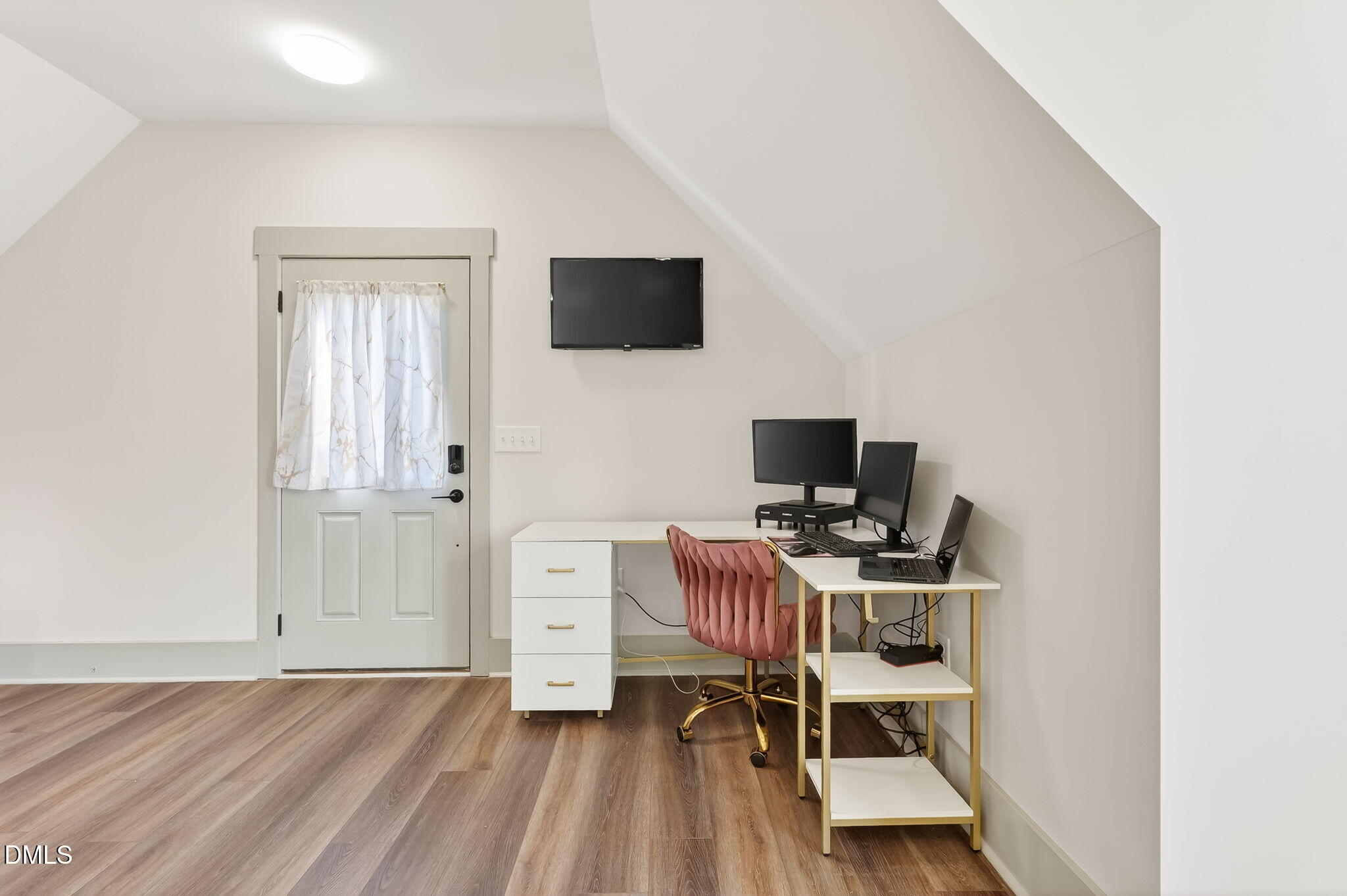 260 Freedom Road Smithfield, NC 27577 - Photo 49 of 75 a workspace with furniture and wooden floor