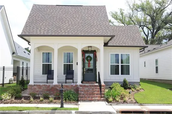$420,000 | 126 Royal Oak Blvd., Thibodaux, LA 70301