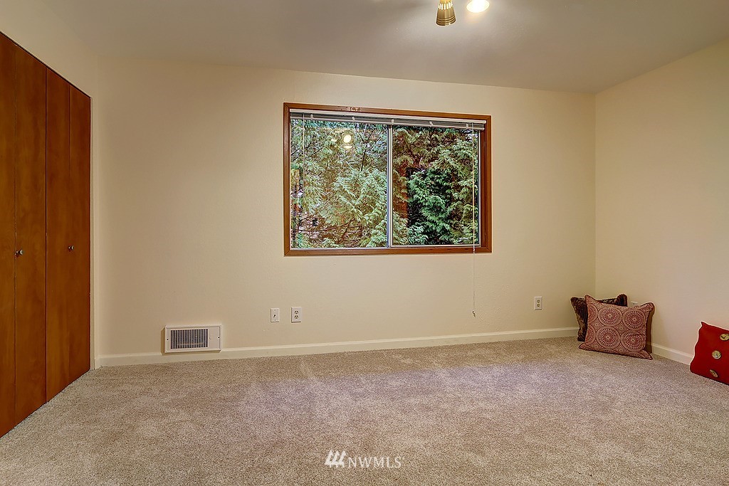18910 Bothell Everett Highway, Unit C4 Bothell, WA 98012 - Photo 8 of 13 Gallery Image 8