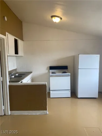 $700 | 1130 Laurel Avenue, Las Vegas, NV 89104