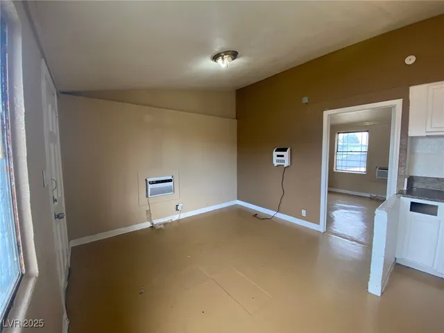 $700 | 1130 Laurel Avenue, Las Vegas, NV 89104