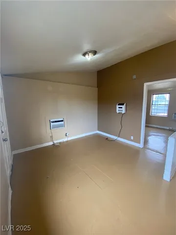 $700 | 1130 Laurel Avenue, Las Vegas, NV 89104