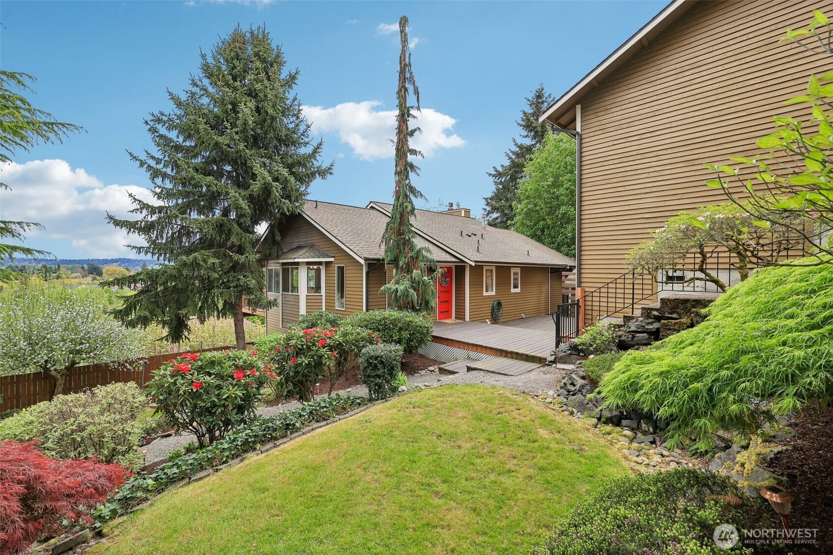 709 22nd Street Southwest Puyallup, WA 98371 - Photo 2 of 40