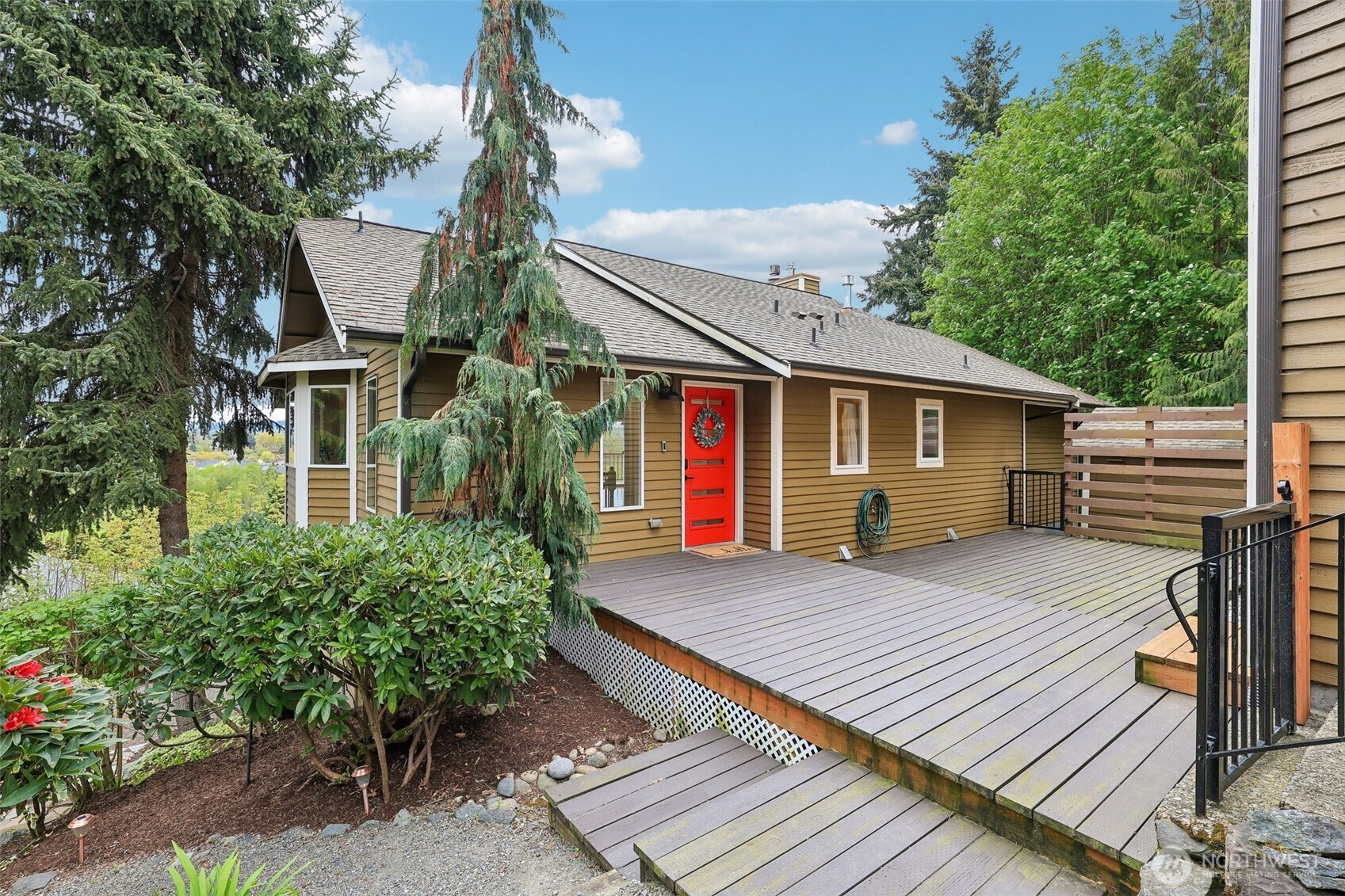 709 22nd Street Southwest Puyallup, WA 98371 - Photo 3 of 40