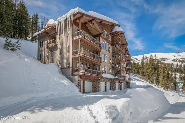 $1,275,000 | 128 Mogul Hill Road, Unit 303, Sandpoint, ID 83864