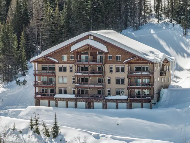 $1,275,000 | 128 Mogul Hill Road, Unit 303, Sandpoint, ID 83864