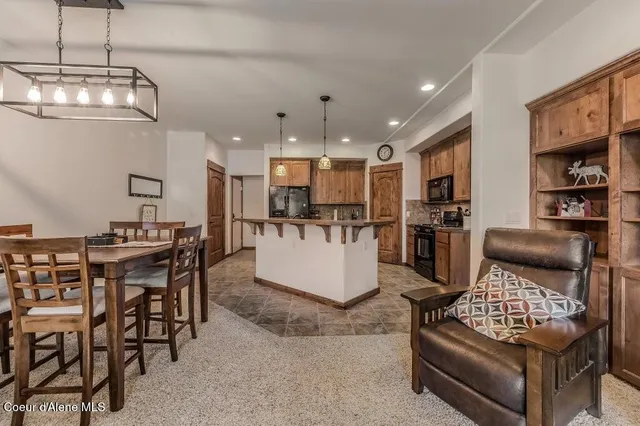 $1,275,000 | 128 Mogul Hill Road, Unit 303, Sandpoint, ID 83864