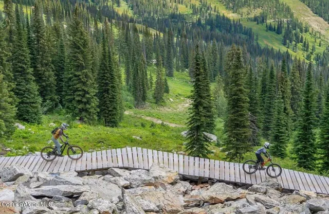 $1,275,000 | 128 Mogul Hill Road, Unit 303, Sandpoint, ID 83864