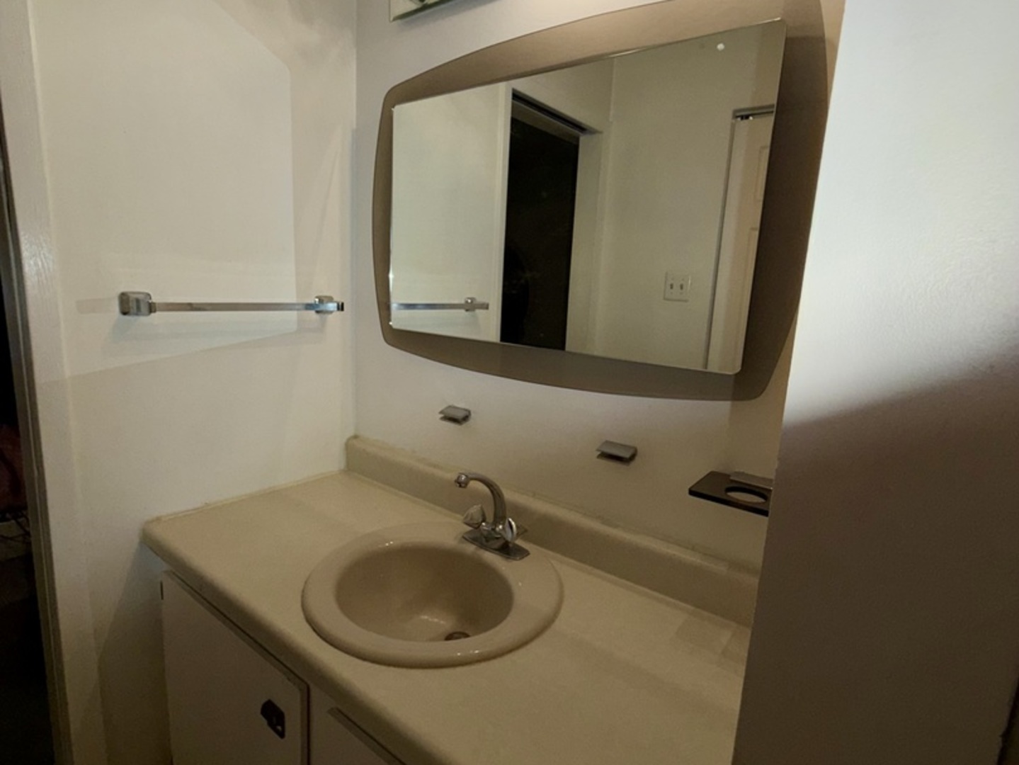 871 Coach Road, Unit 5 Palatine, IL 60074 - Photo 14 of 20 Gallery Image 14
