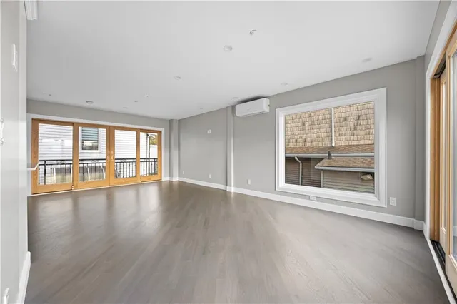 $989,000 | 62 Abbey Court | Gerritsen Beach