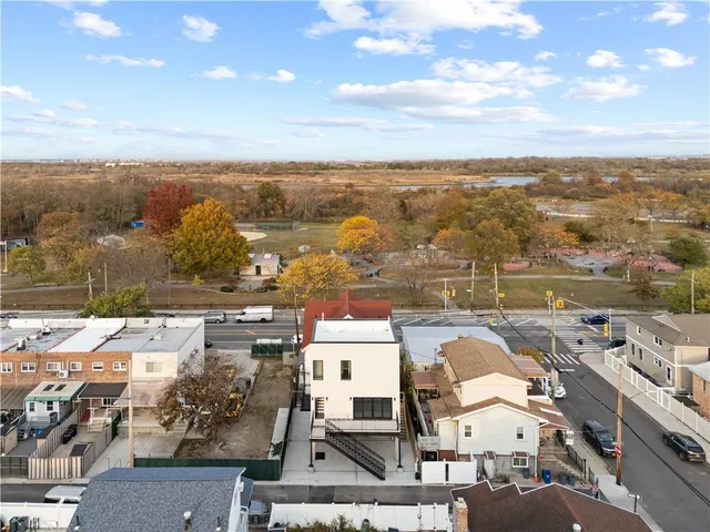 $989,000 | 62 Abbey Court | Gerritsen Beach