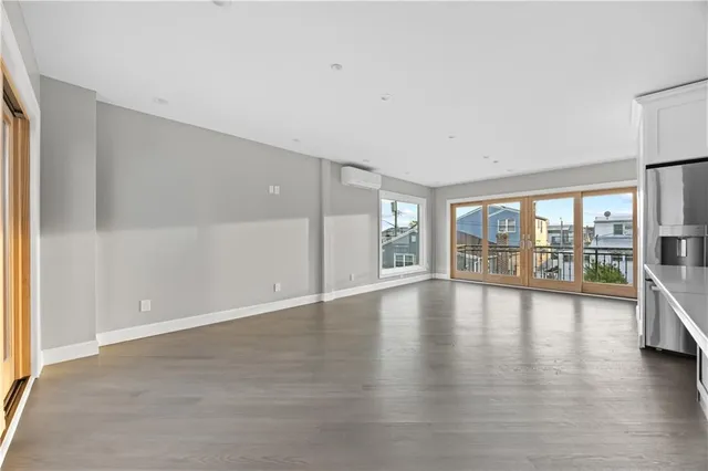 $989,000 | 62 Abbey Court | Gerritsen Beach