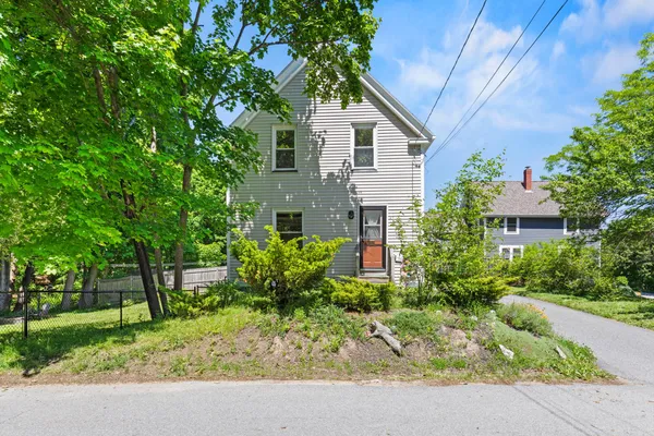 $469,000 | 9 Cottage Place, Westbrook, ME 04092