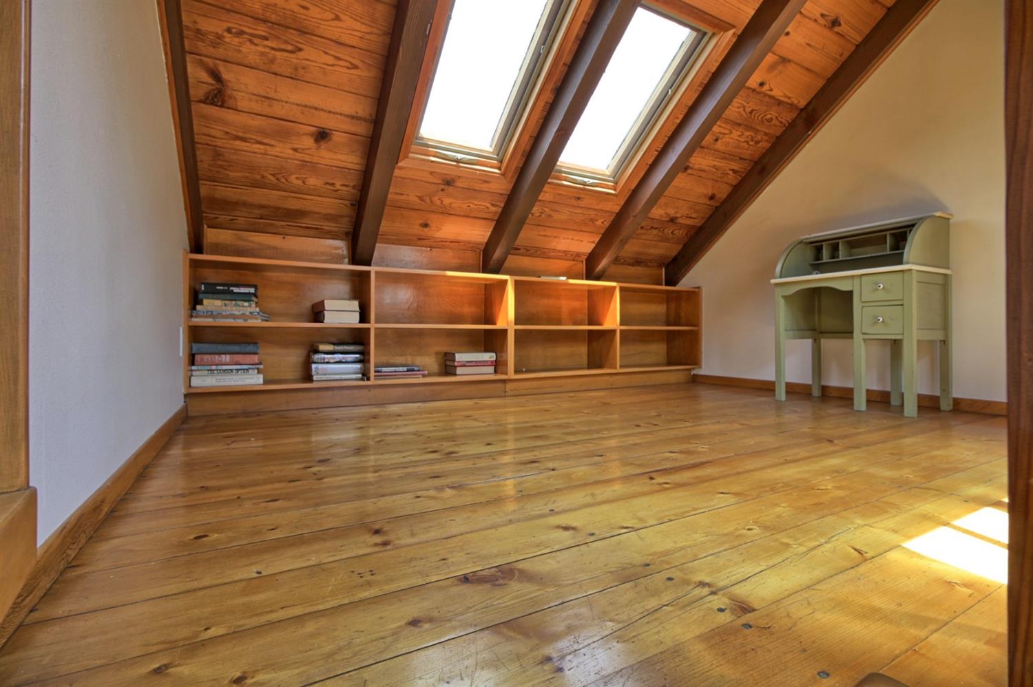 205 Palomar Road Ojai, CA 93023 - Photo 23 of 38 a view of an empty room