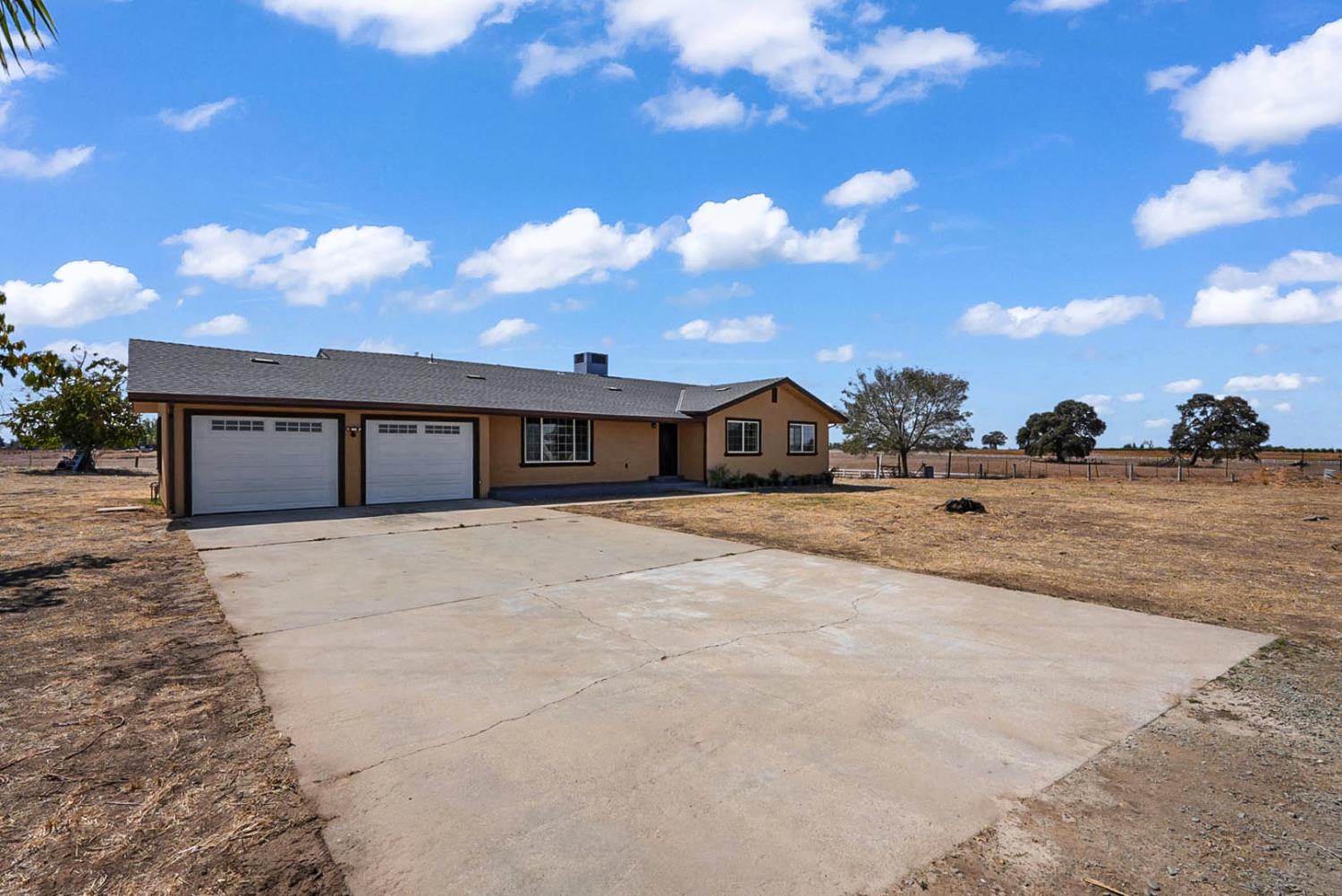 14694 Liberty Road Acampo, CA 95220 - Photo 15 of 22 Gallery Image 15