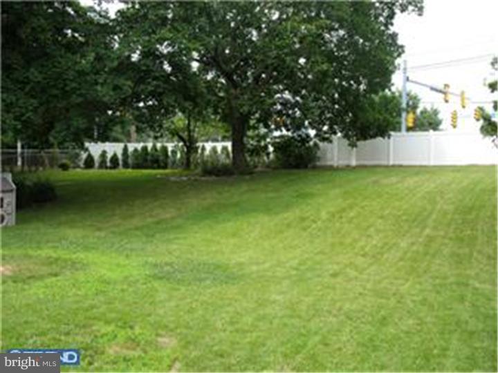 212 Gleaves Road Springfield, PA 19064 - Photo 11 of 12