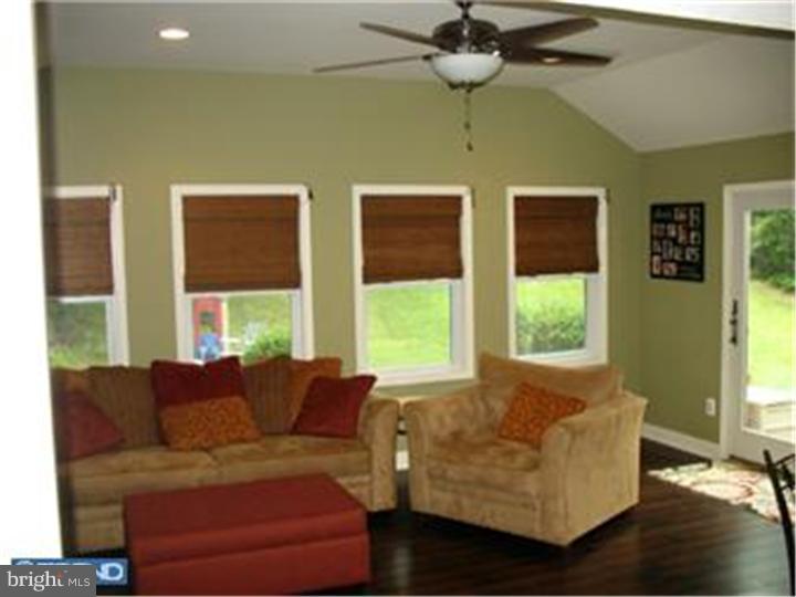 212 Gleaves Road Springfield, PA 19064 - Photo 9 of 12