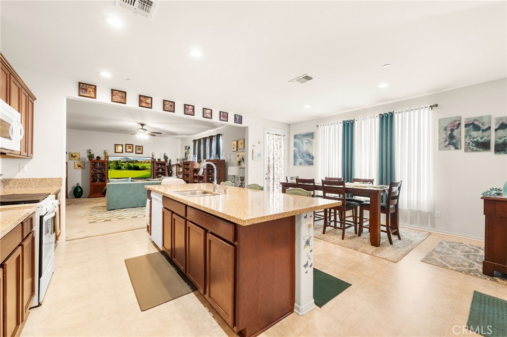 1179 Vallejo Street Perris, CA 92571 - Photo 11 of 36